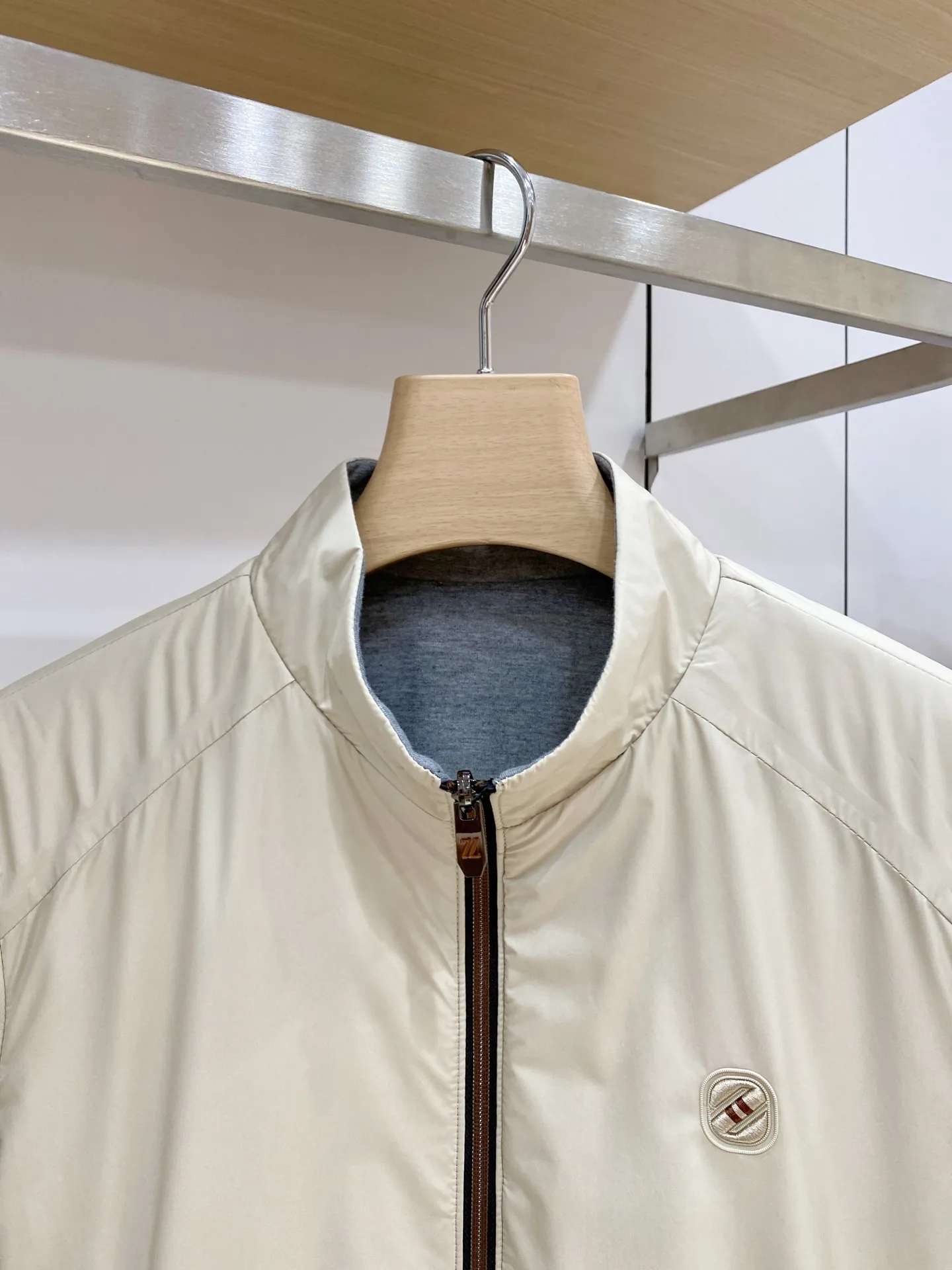 Zegna ：Classic ， ， H ， ， 。 ， ， 。 ： ， ， ， ； ， ， 。 ： ， ， ； ， 。 ， ， Premium ， 。 ： /Black/ /Cream White ， ， ， 。 Sizes：M-4XL